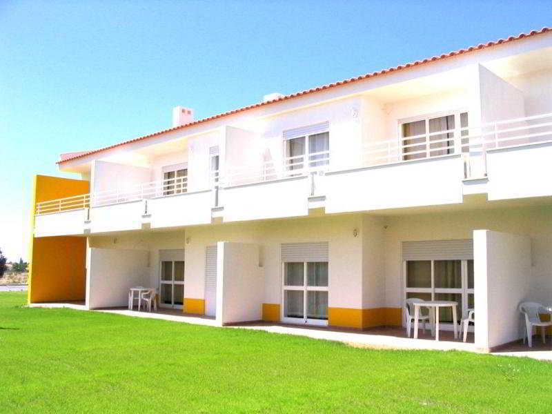 Aldeamento Turistico De Palmela Hotel Cajados Exterior photo